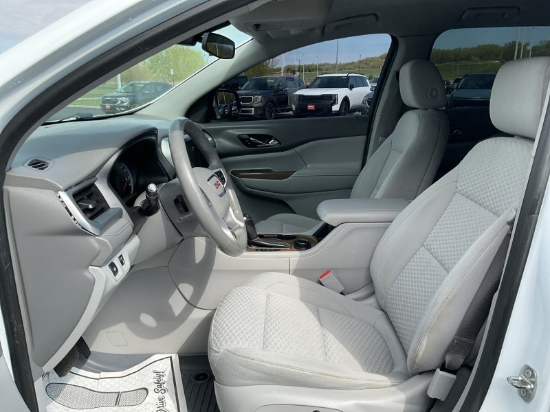 2018 GMC Acadia SLE