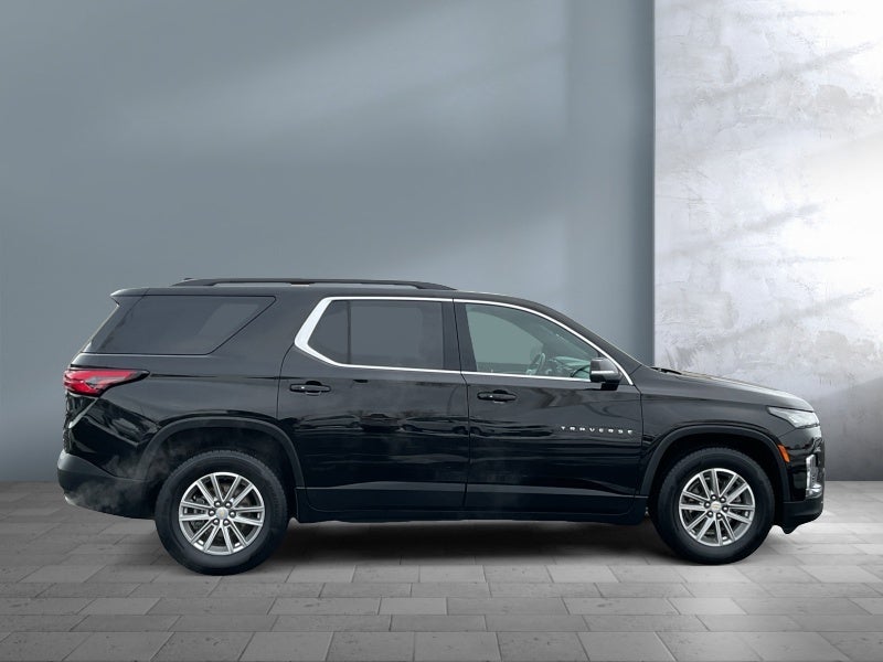 2022 Chevrolet Traverse LT Leather