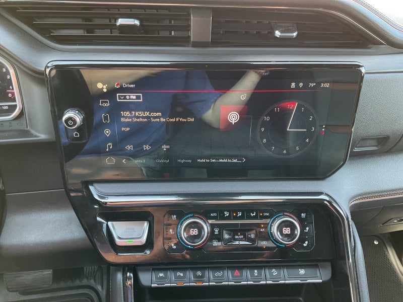 2023 GMC Sierra 1500 AT4