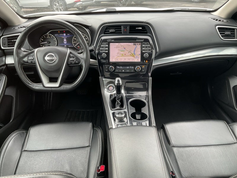 2023 Nissan Maxima SL