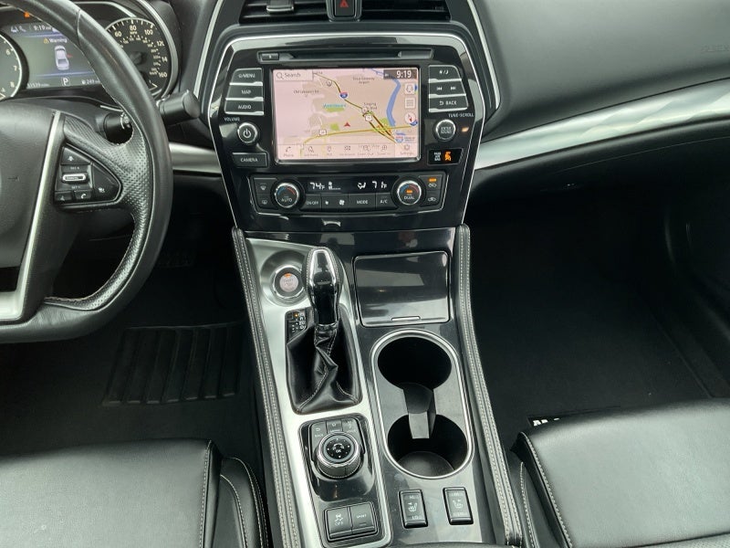 2023 Nissan Maxima SL