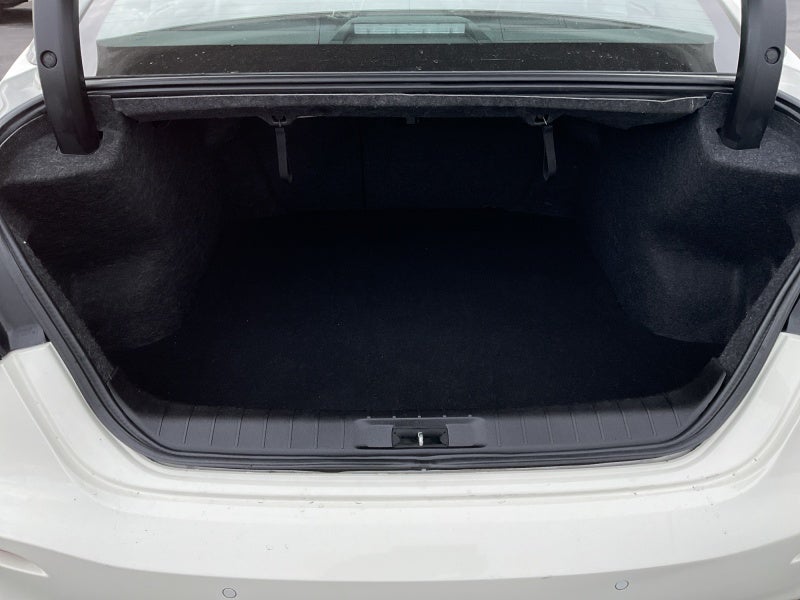 2023 Nissan Maxima SL