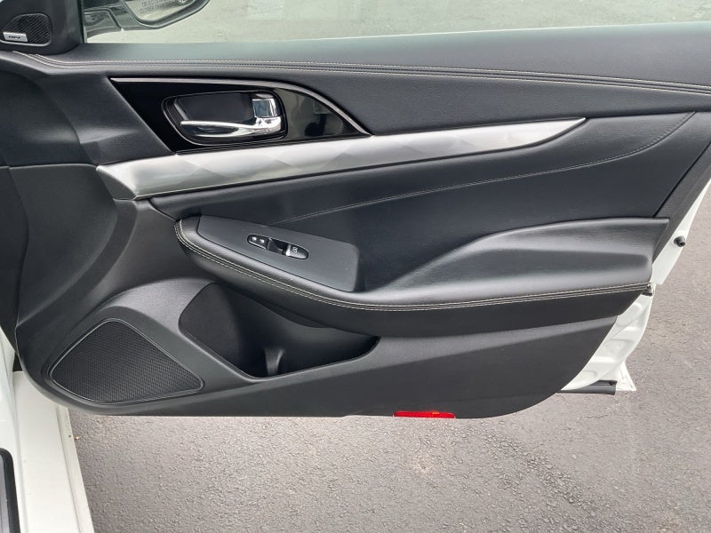 2023 Nissan Maxima SL