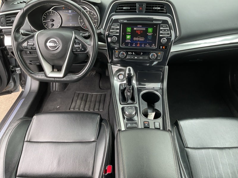 2023 Nissan Maxima SL