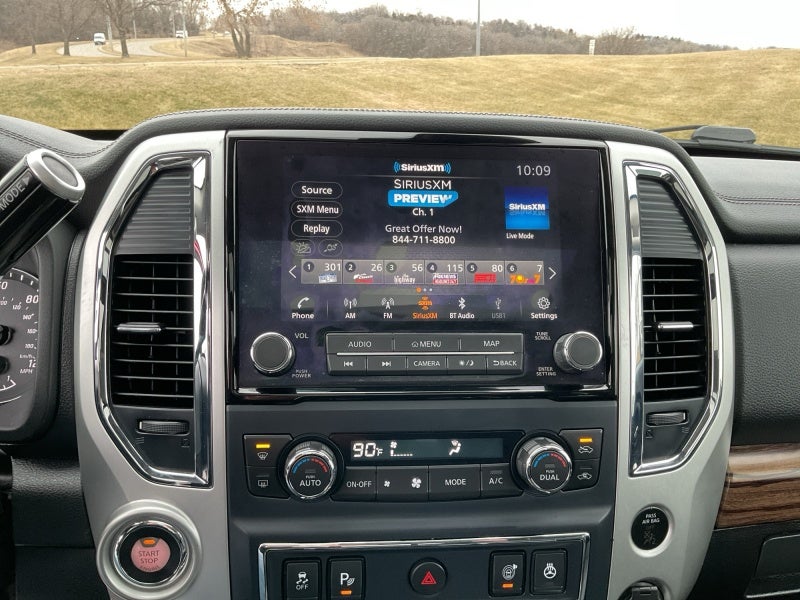 2021 Nissan Titan SL