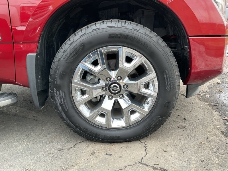 2021 Nissan Titan SL