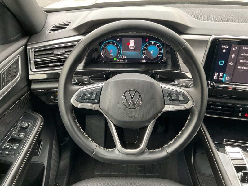 2025 Volkswagen Atlas Cross Sport 2.0T SE w/Technology