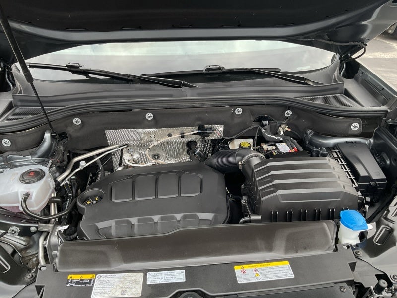 2025 Volkswagen Atlas Cross Sport 2.0T SE w/Technology