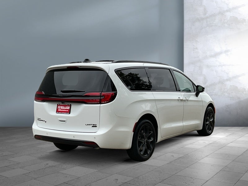 2026 Chrysler Pacifica Limited