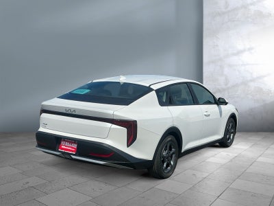 2026 Kia K4 LXS