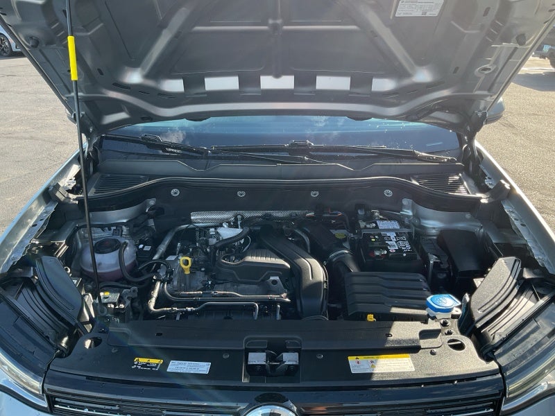 2025 Volkswagen Taos SE