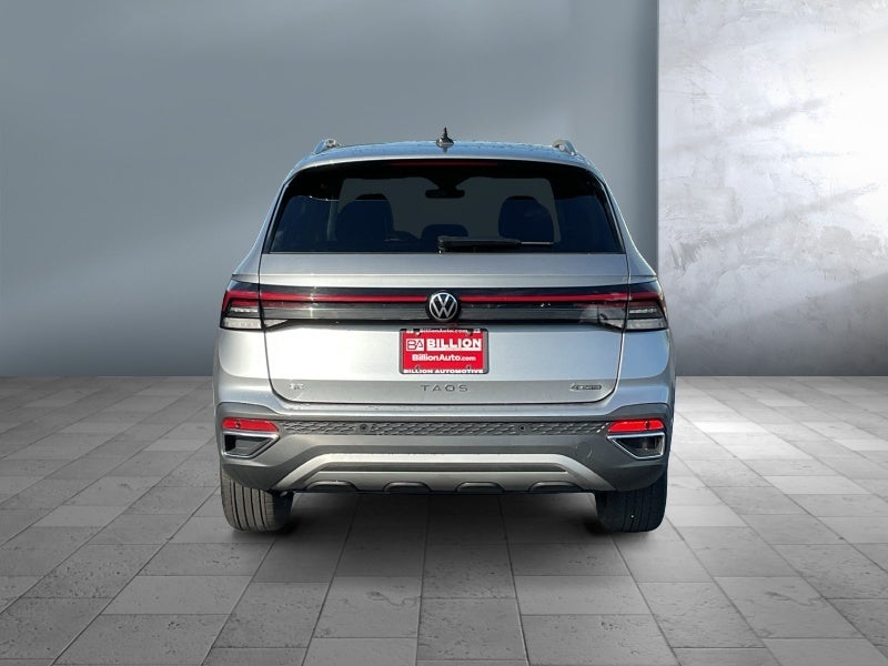 2025 Volkswagen Taos SE