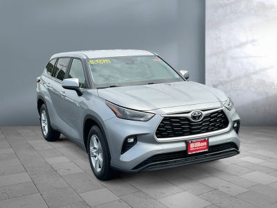 2024 Toyota Highlander LE