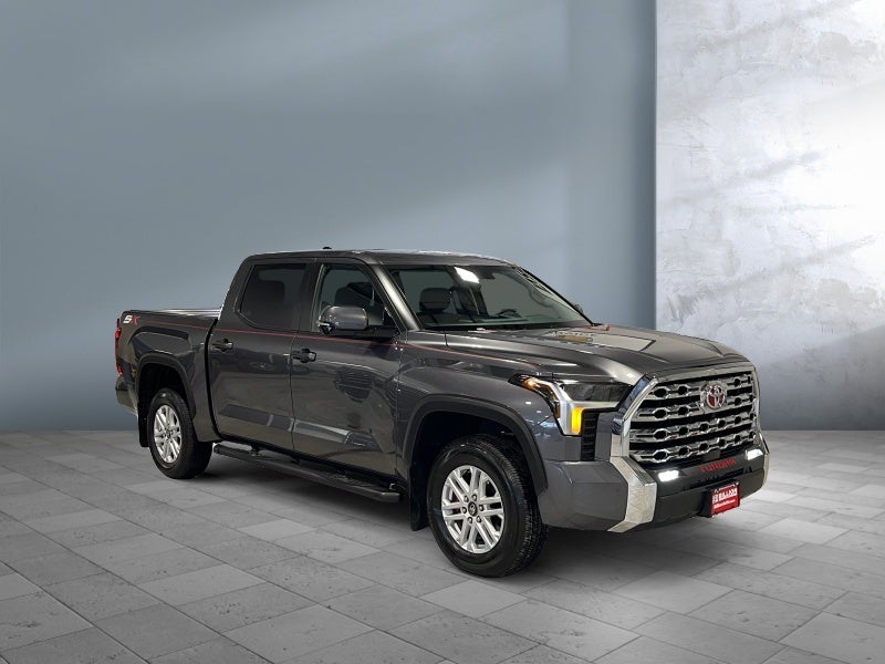 2024 Toyota Tundra 4WD SR5