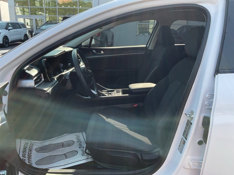2023 Kia K5 LXS
