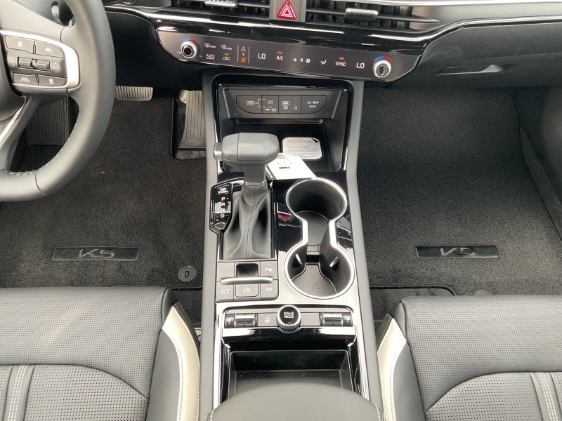 2026 Kia K5 Base