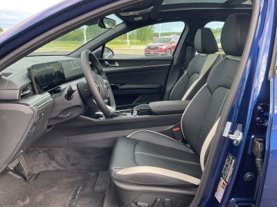 2026 Kia K5 Base