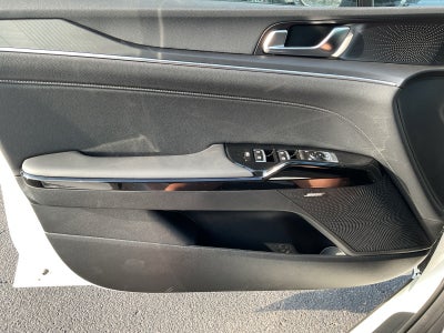 2026 Kia K5 Base