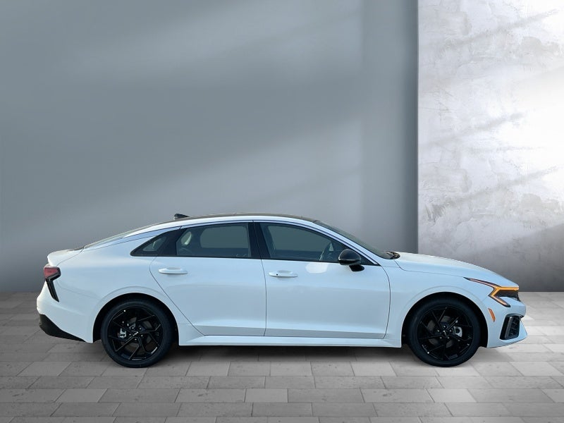 2026 Kia K5 Base