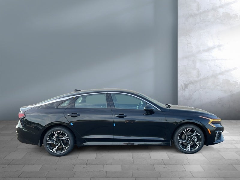 2026 Kia K5 Base