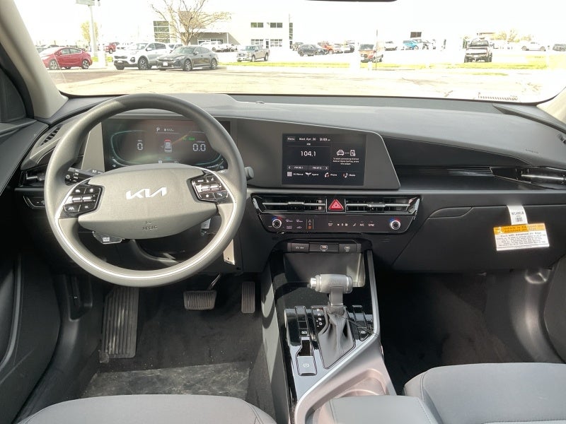 2025 Kia Niro LX