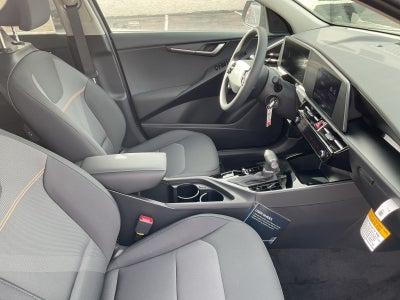 2025 Kia Niro LX