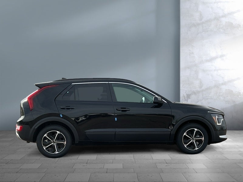 2025 Kia Niro LX