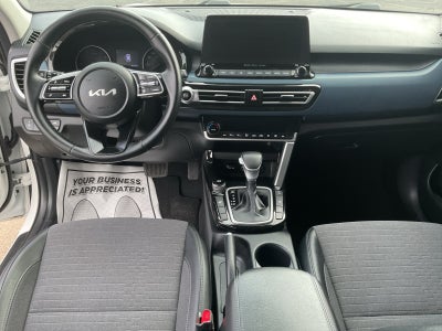 2023 Kia Seltos S