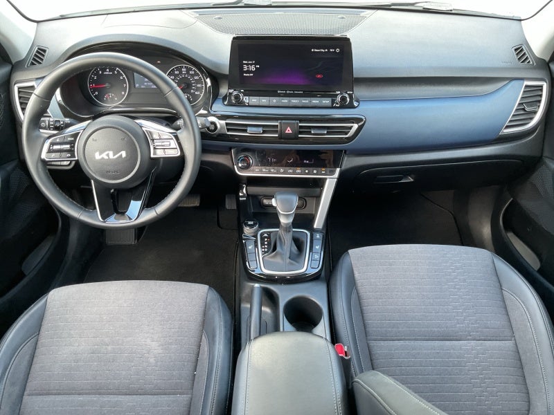 2023 Kia Seltos S