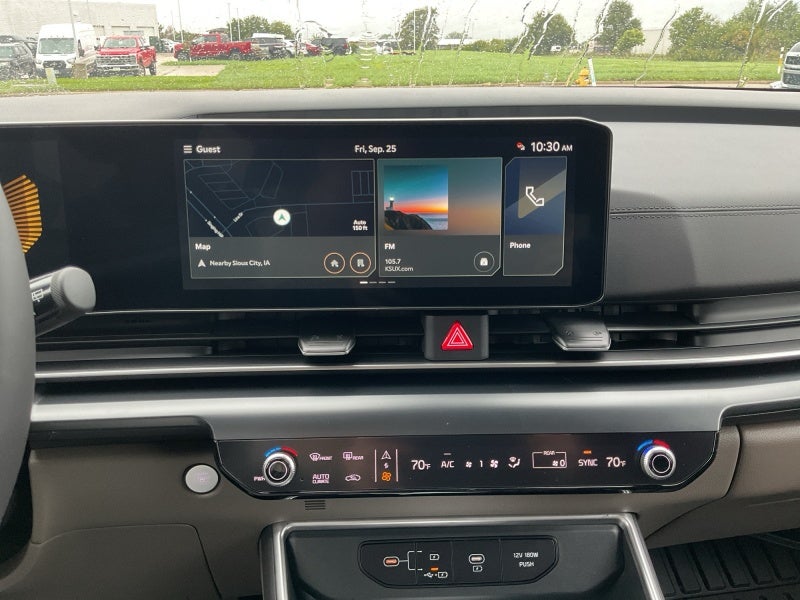 2027 Kia Carnival LXS