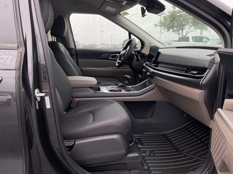 2027 Kia Carnival LXS