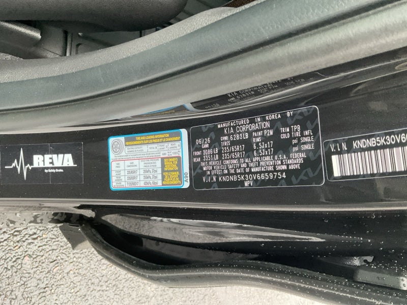 2027 Kia Carnival LXS