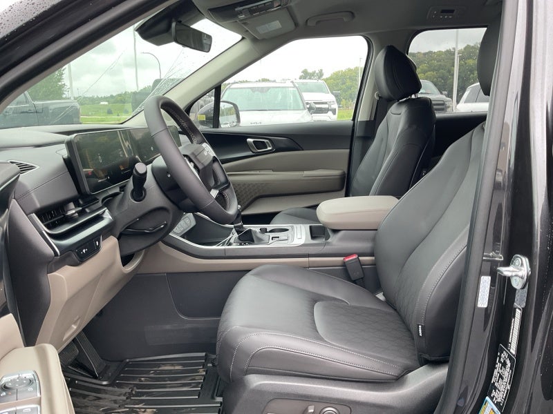 2027 Kia Carnival LXS
