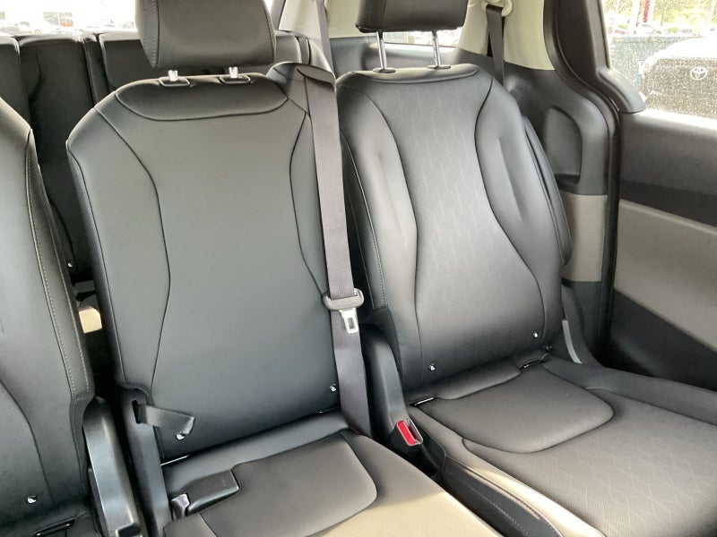 2026 Kia Carnival Hybrid LXS