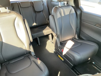 2027 Kia Carnival EX