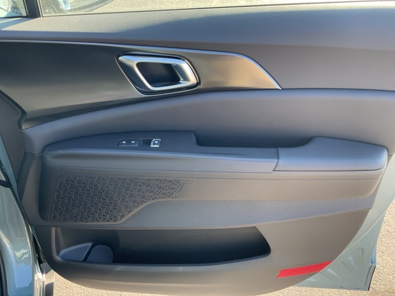 2027 Kia Carnival EX