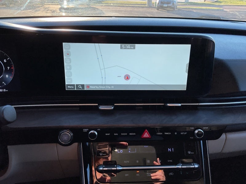 2023 Kia Carnival SX