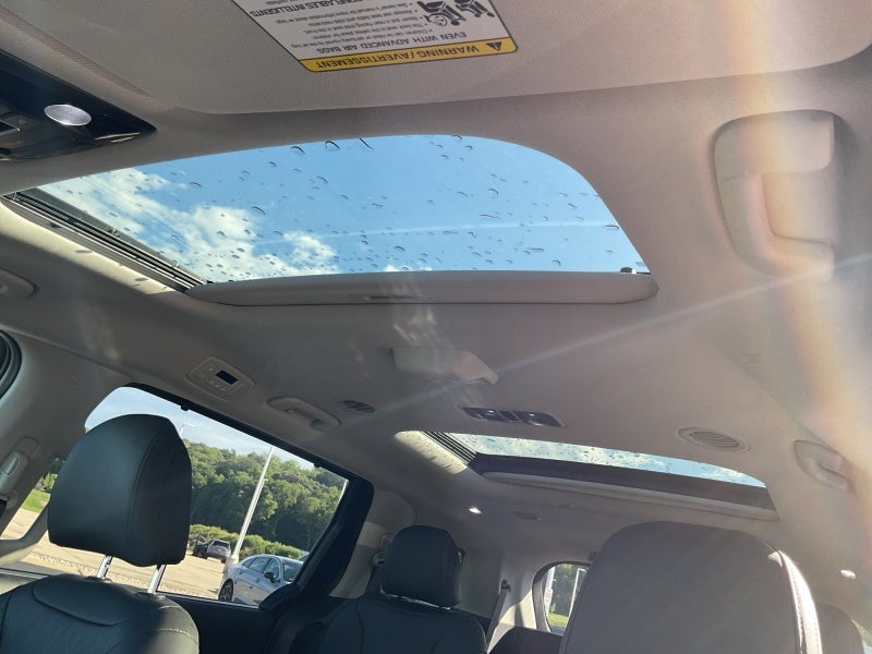 2027 Kia Carnival SX
