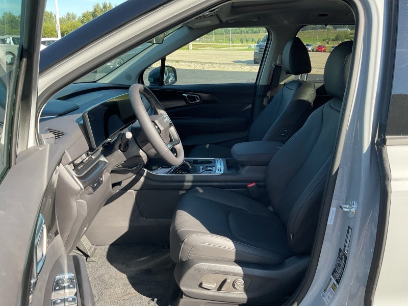 2027 Kia Carnival SX