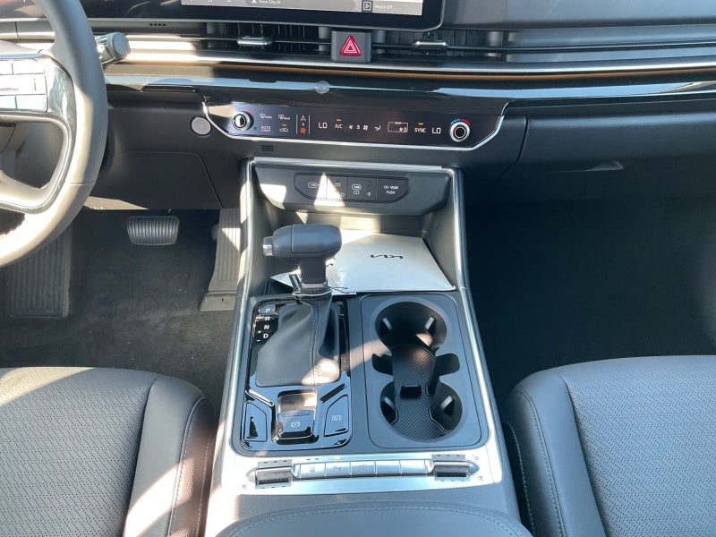2027 Kia Carnival SX