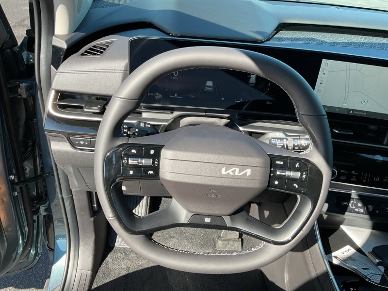 2027 Kia Carnival SX