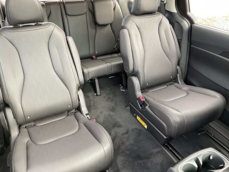 2027 Kia Carnival Hybrid SX