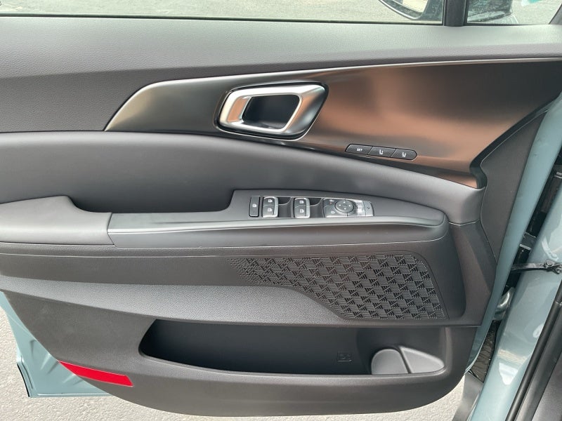 2027 Kia Carnival Hybrid SX