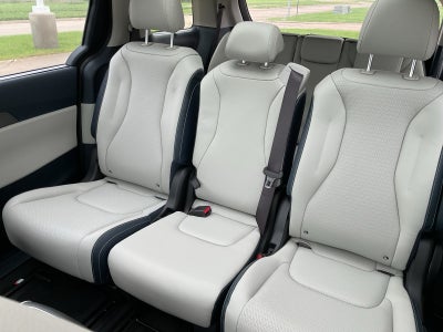 2027 Kia Carnival Hybrid SX Prestige